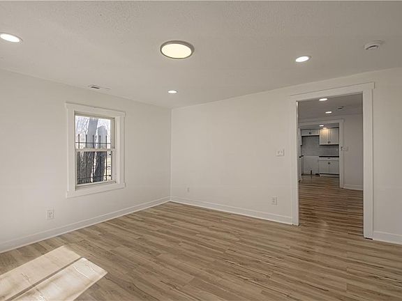 5th image of 510 Summit St