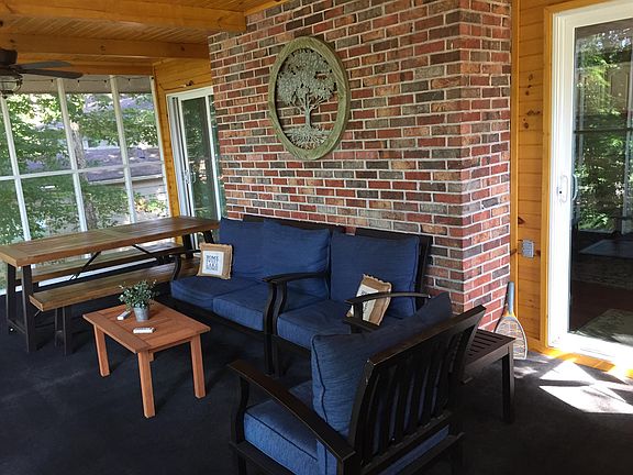 5th image of 1061 Pioneer Cir