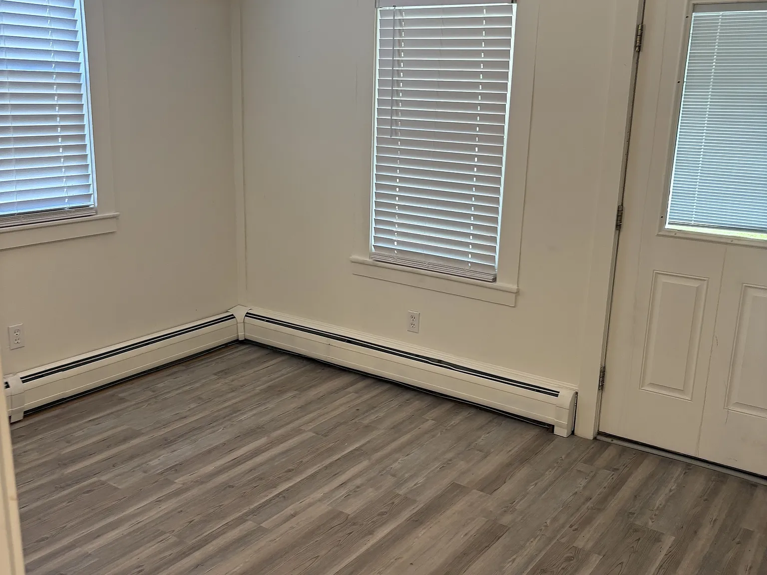 874 Main St — Photo 2