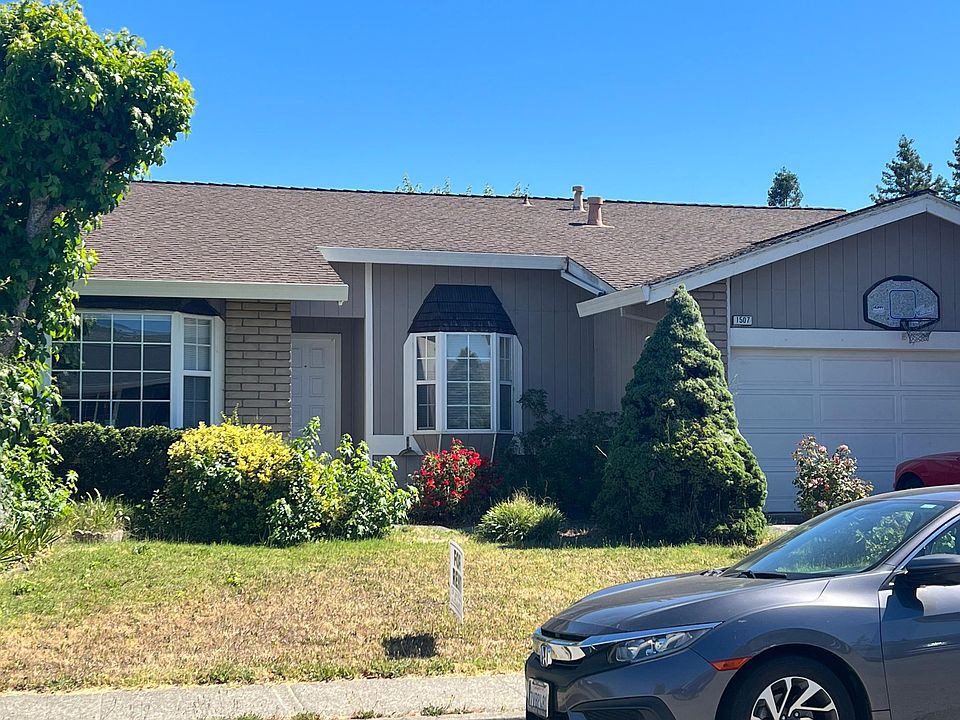2nd image of 1507 Griffin Way