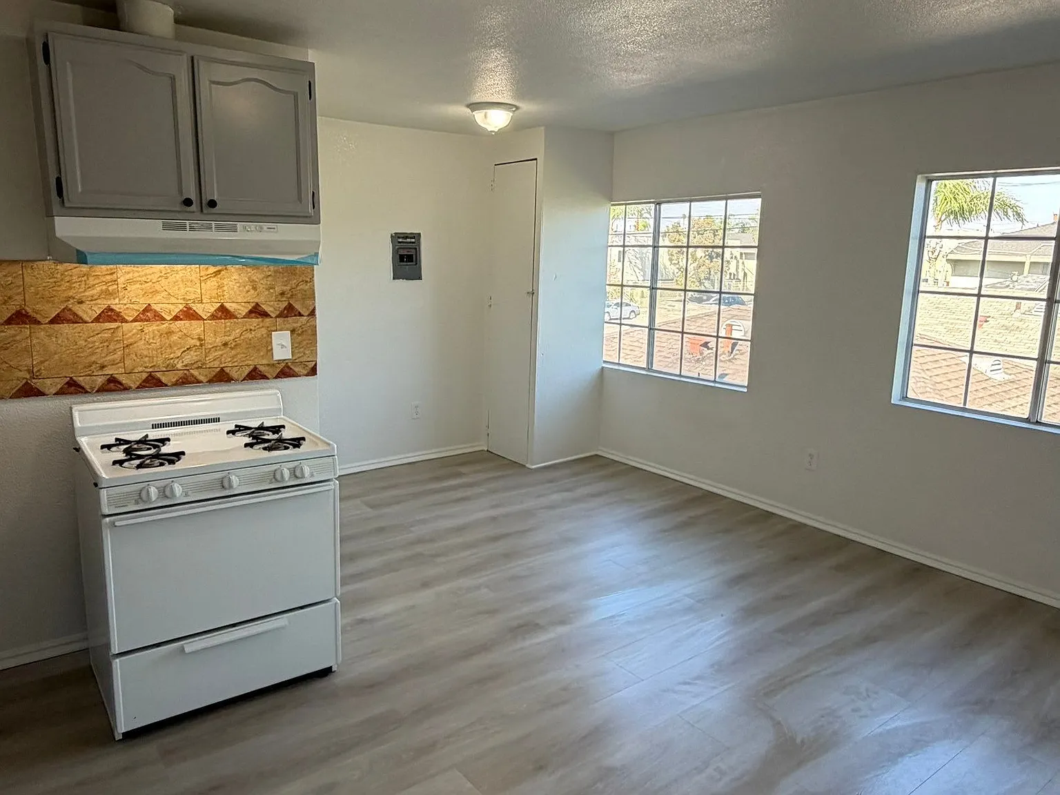 2 bed, $1,700 — Photo 3