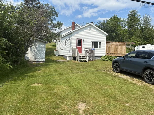 36996 Cabot Trl, Ingonish Centre, NS B0C 1L0