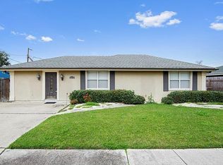 2204 Paul St, Meraux, LA 70075