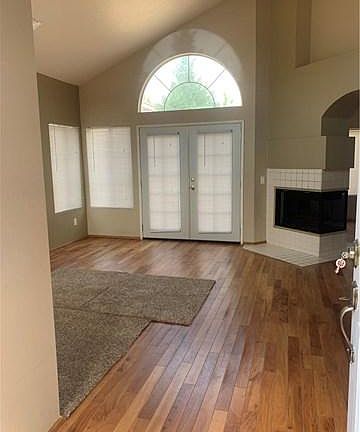3rd image of 35116 Sunnyside Dr