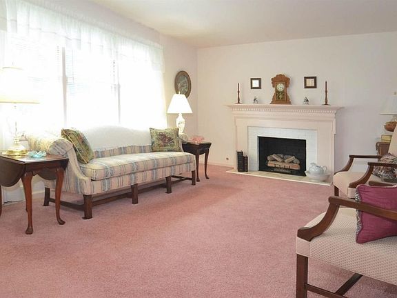 3rd image of 5832 Navajo Cir