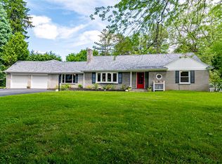 7 Reddy Ln, Loudonville, NY 12211