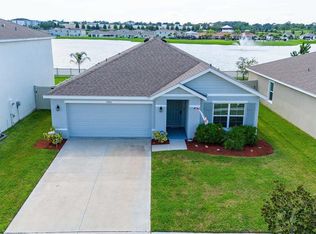 7905 Broad Pointe Dr, Zephyrhills, FL 33540