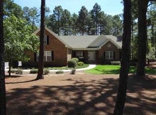 51 McMichael Dr, Pinehurst, NC 28374