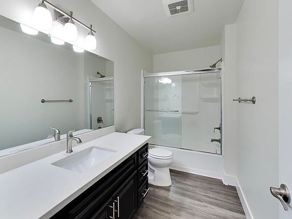 5th image of 1662 Hollenbeck Ave #19