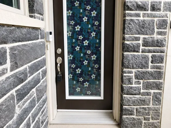 10 Westmeath Ln #2216, Markham, ON L6B 1N5