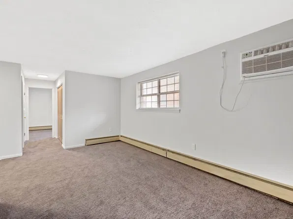 Park IV, 478 4th St APT 204, Beaver, PA 15009