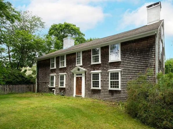374 High St, Pembroke, MA 02359