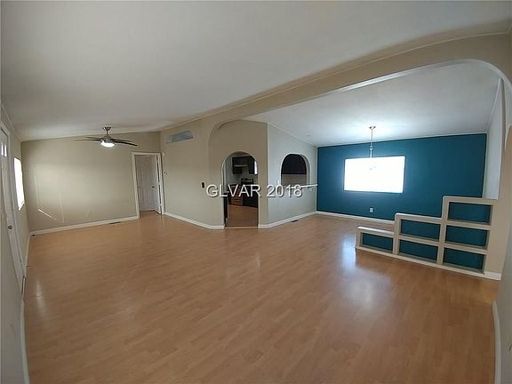 3rd image of 1330 Casey Rd