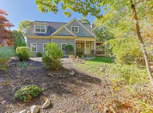 39 Upland Avenue, Falmouth, MA 02540