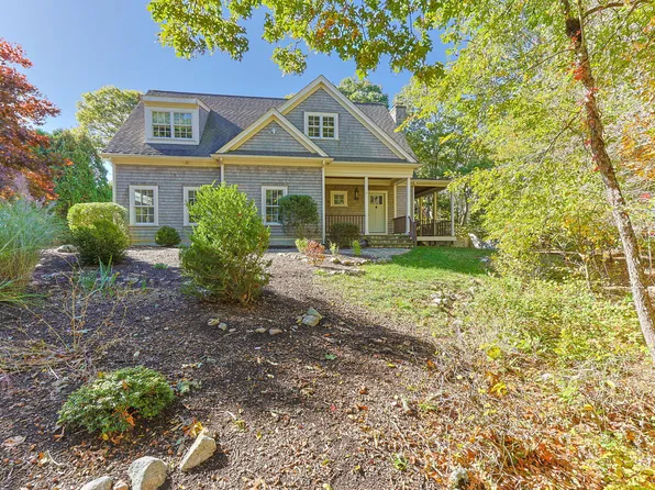 39 Upland Avenue, Falmouth, MA 02540