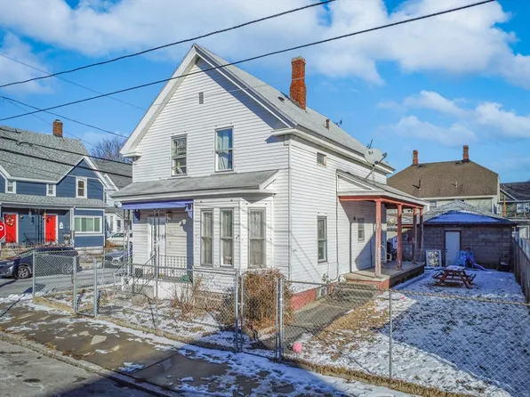 87 Lexington St, Lawrence, MA 01841