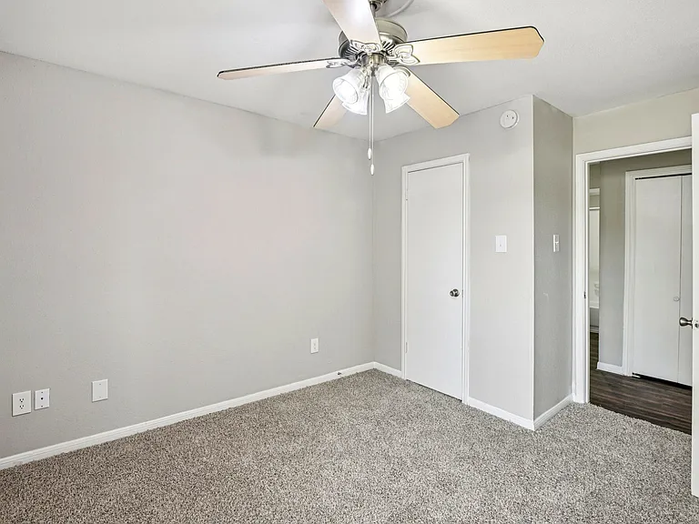 Green Tree Place — Photo 68