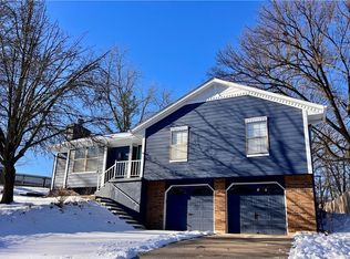 1211 SW 24th St, Blue Springs, MO 64015