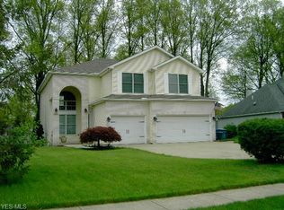 1029 Woodland Chase, Grafton, OH 44044