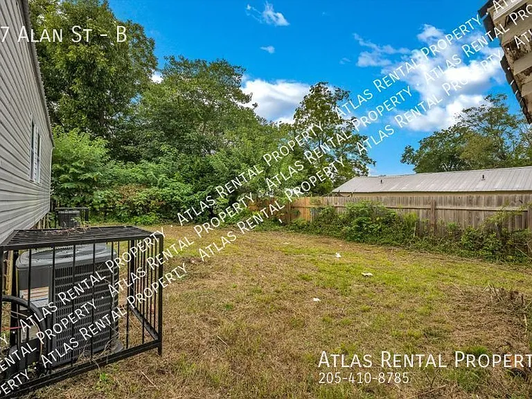 77 Alan St #B — Photo 5