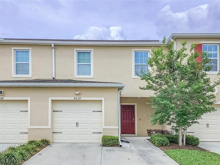 9039 Alba Ln — Photo 1