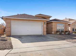 10239 Country Meadows Dr NW, Albuquerque, NM 87114