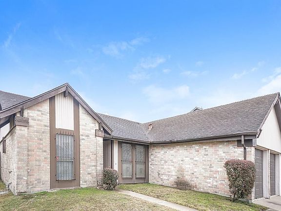 3rd image of 8807 Moonlight Forest Dr