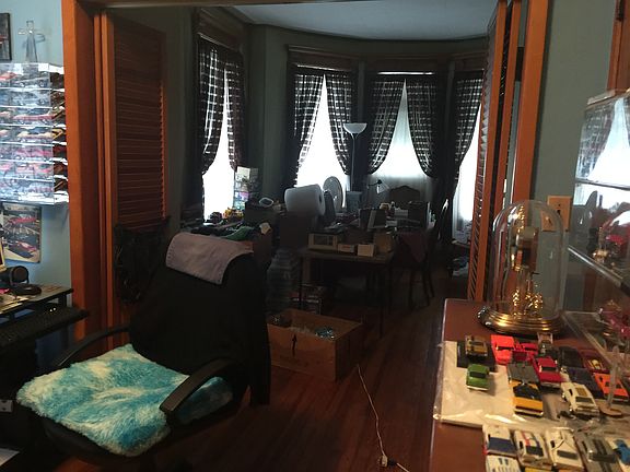 2nd image of 8730 Woodhaven Blvd