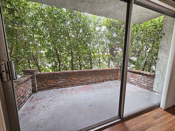 5th image of 18536 Burbank Blvd APT 106
