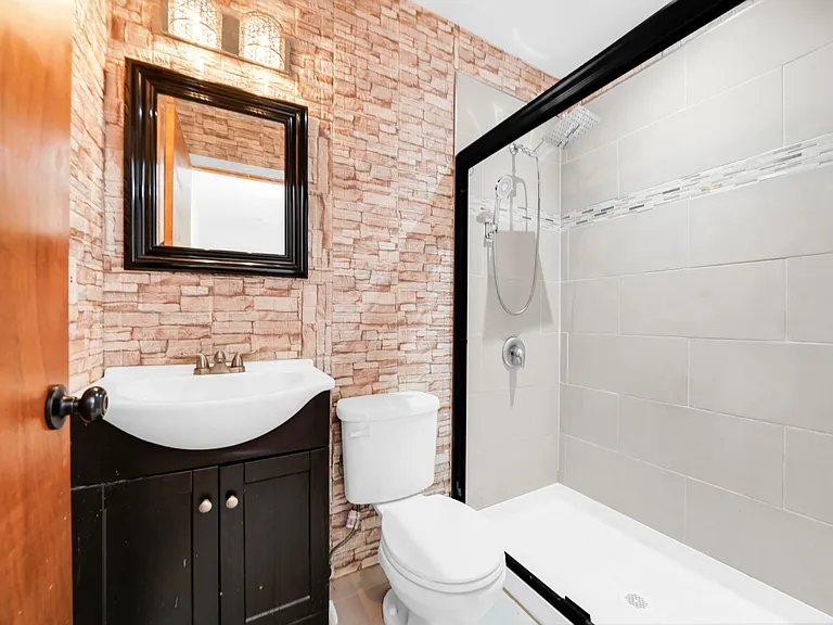 620 McGillvray Pl #1 — Photo 8