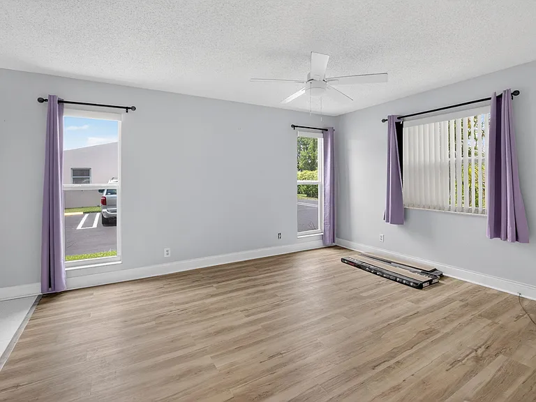 2401 Del Aire Blvd #101 — Photo 24