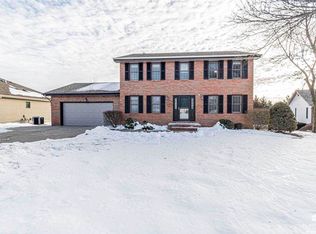 411 Redbud Dr, Junction City, KS 66441