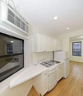 5th image of 1382 1st Ave APT 15