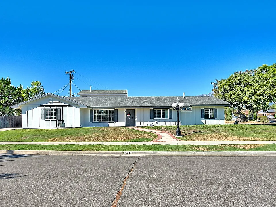 340 W Caroline Ct