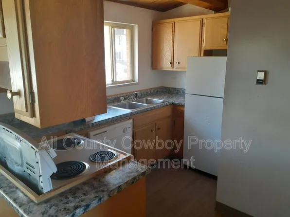 1000 E Garfield St, Laramie, WY