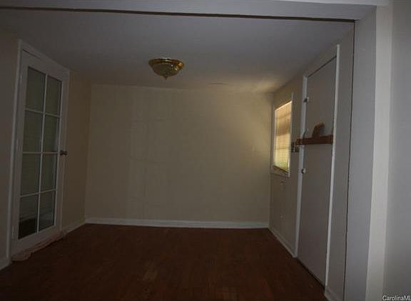5th image of 1628 Eastway Dr