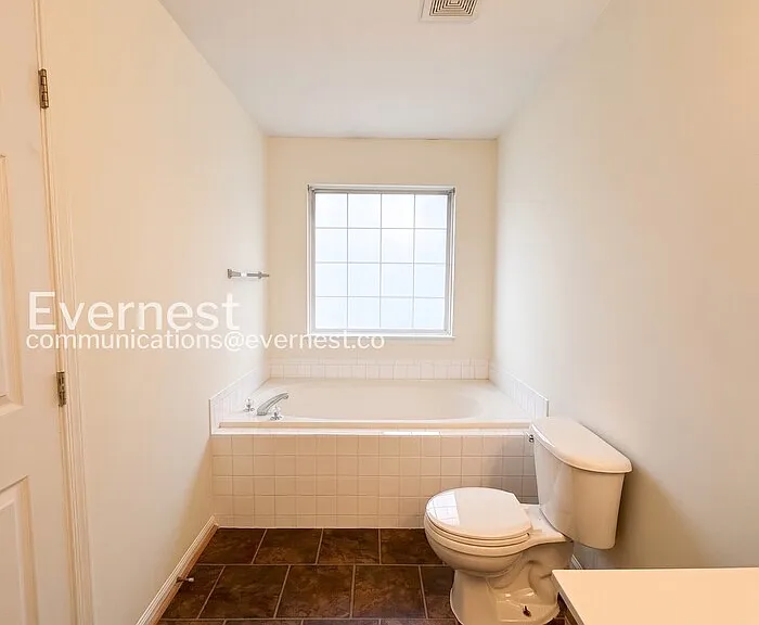 1101 Highpointe Blvd — Photo 27