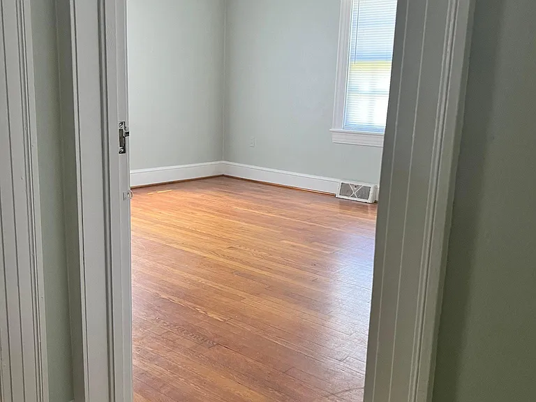 4151 Lee St — Photo 8