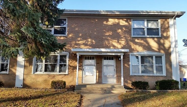 1st image of 5850 Garrett Ln APT 3
