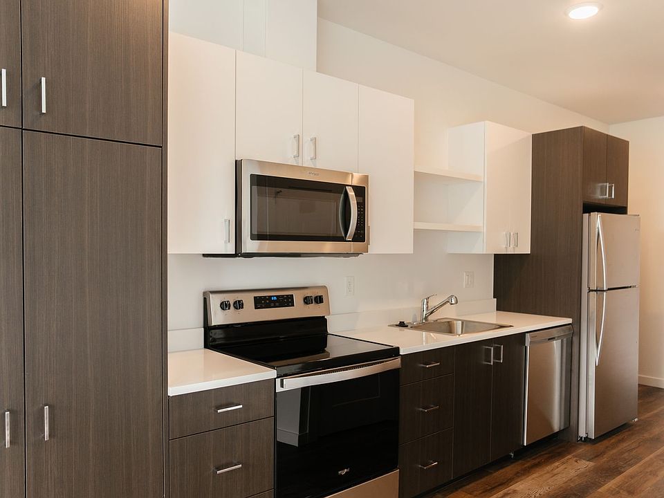 1st image of 7448 N Saint Louis Ave #102