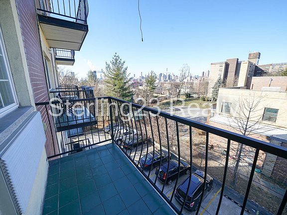 5th image of 27-16 12th St #4
