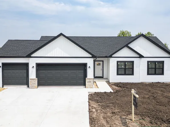 898 Red Hawk Dr, Milton, WI 53563