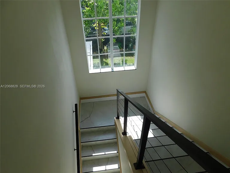 1851 NW 32nd Ave #B31 — Photo 8