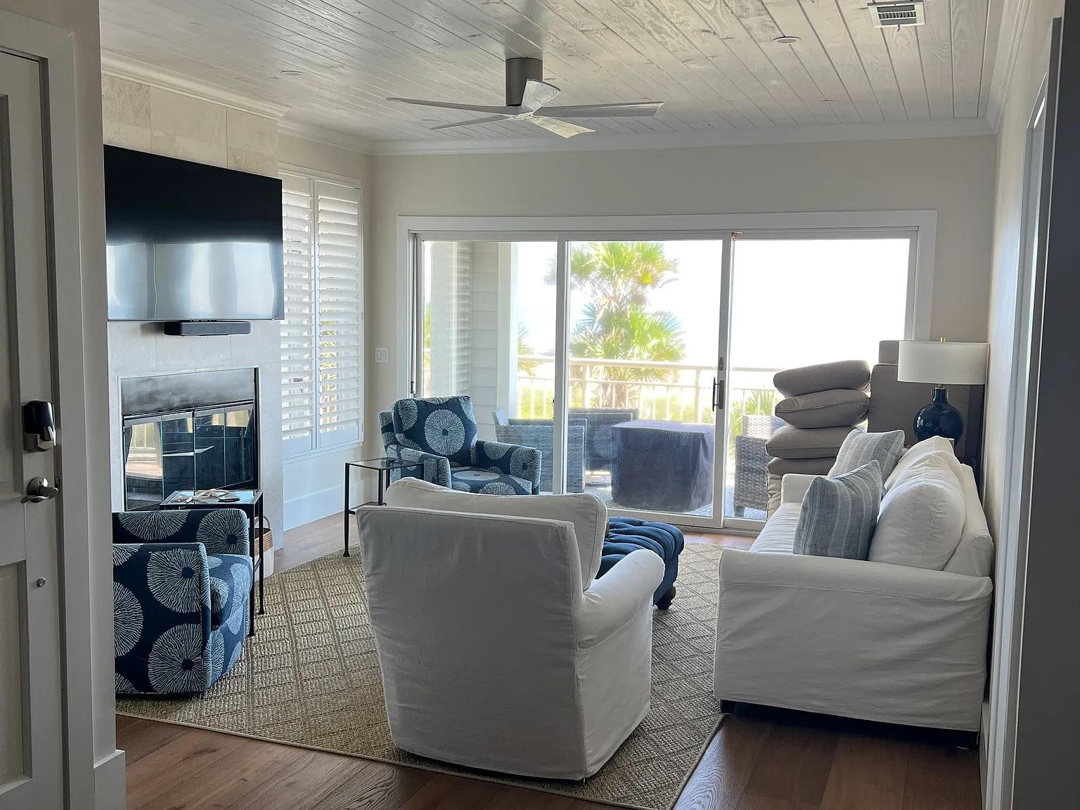 2 bed, 1381 sqft, $7,500 — Photo 1
