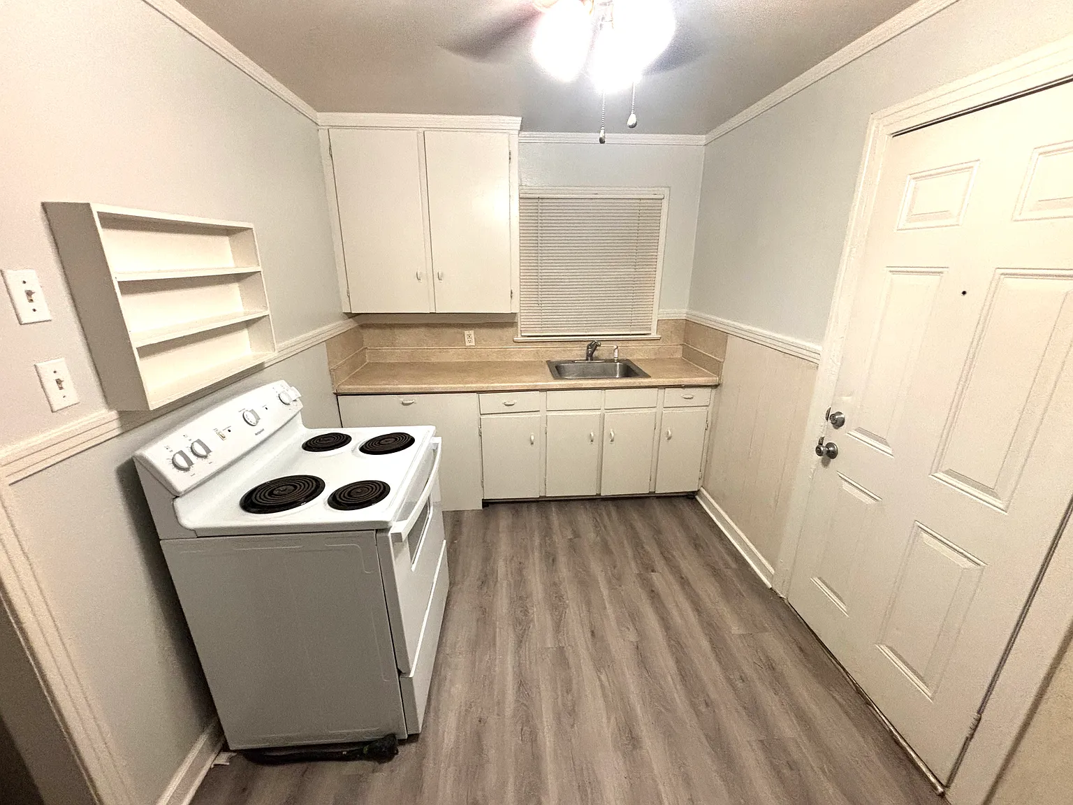 Studio, $720 — Photo 3