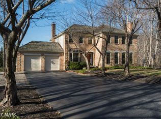 9136 Vendome Dr, Bethesda, MD 20817