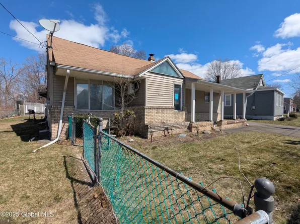 14 Princetown Road, Schenectady, NY 12306