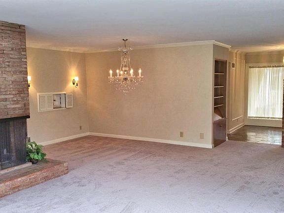 5th image of 276 Beverly Pl