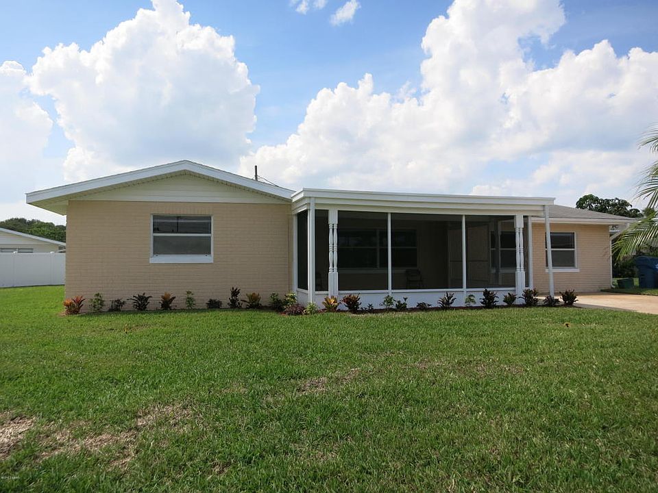 1st image of 2 Water Oak Cir