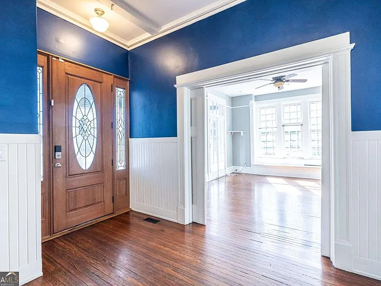 692 Myrtle St NE — Photo 8